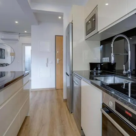 Yollaapartment דירה לאגוּ‏ש